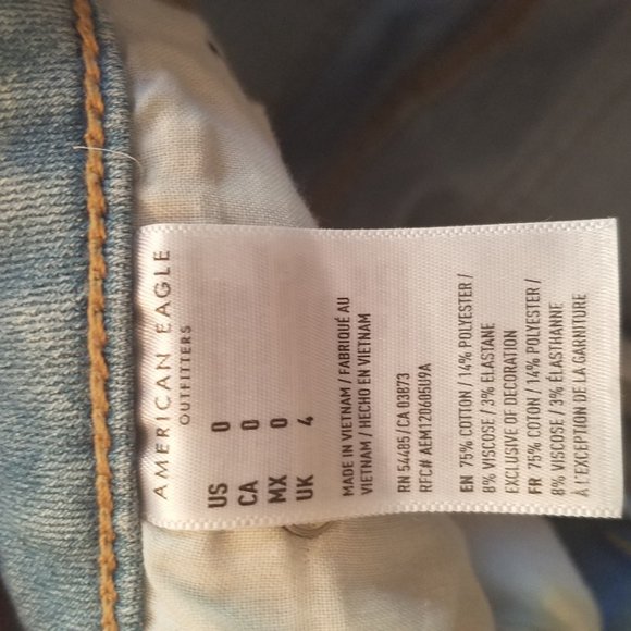 American Eagle Hi Rise Shortie - Picture 3 of 3